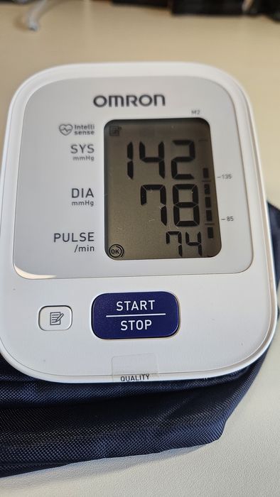 Medidor tensão arterial OMRON Model2