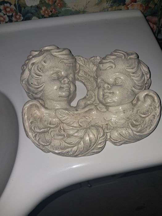 Estua dupla de anjinhos