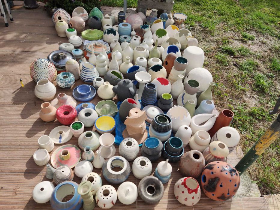 Conjunto de peças de cerâmica