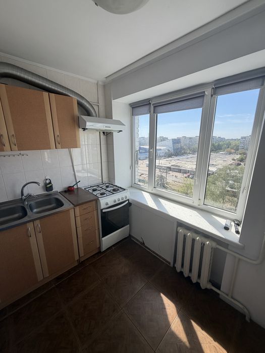 Продаж 2 кім кв в цегляному будинку вул.В.Великого 59 а, ремонт , меблі - зображення 2