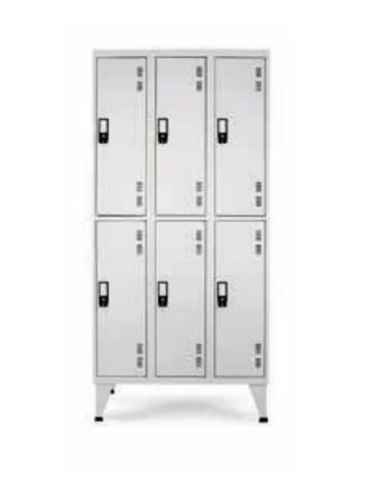 2 Armários Cacifos em Metal – 6 e 8 Portas – 200€ Cada