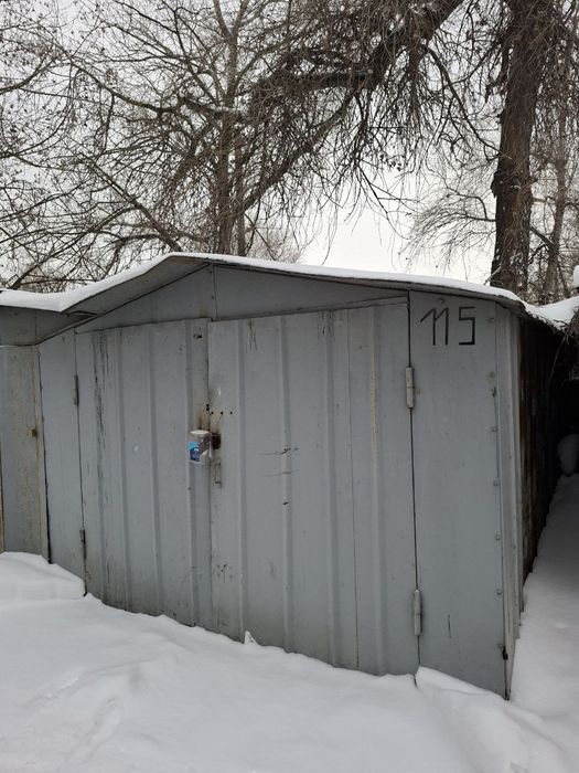 Гараж продам  центр