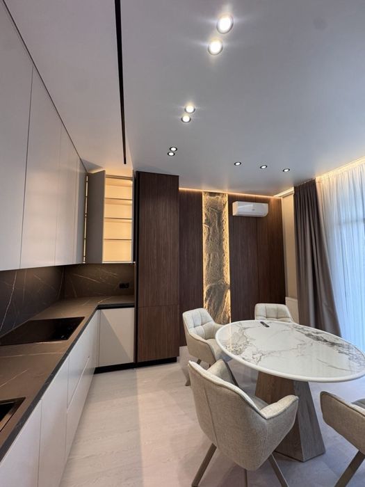 ЖК Crystal. Продається сучасна, нова квартира