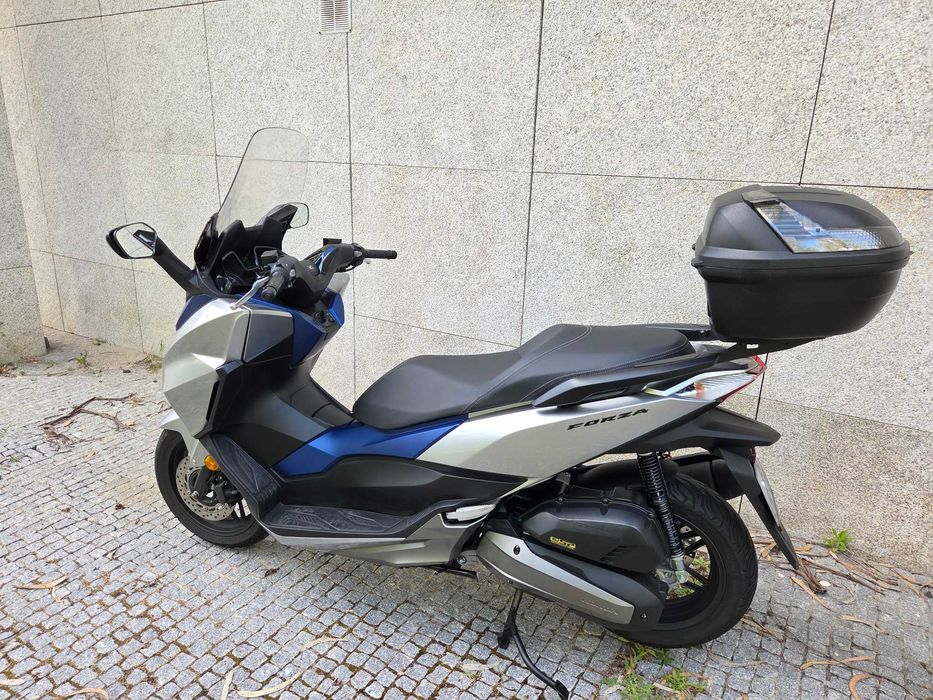 HONDA FORZA 125 em excelente estado.