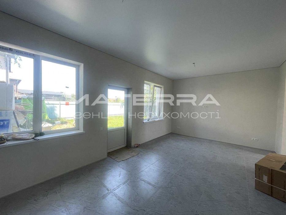 Продаж дуплексу з ремонтом у с. Нове,94м2, центр поряд з школою