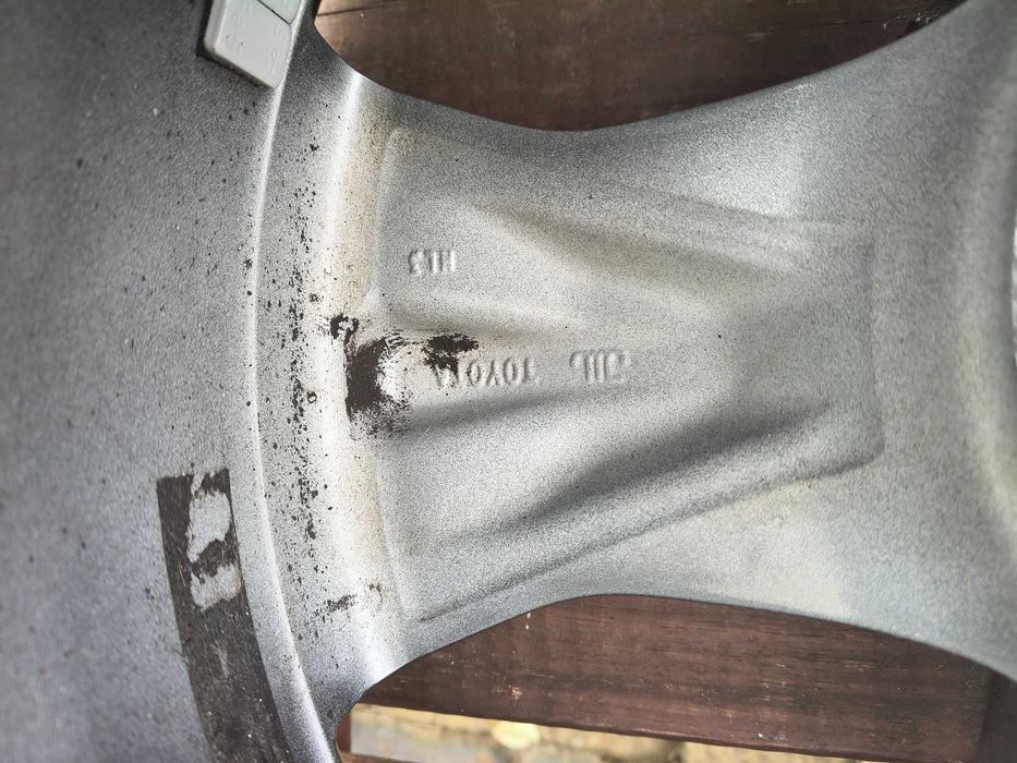 felgi aluminiowe 17" Toyota RAV4 5x114,3 17x7J ET39 TPMS