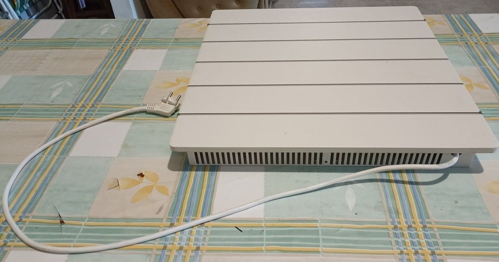 Aquecedor Emissor Térmico JATA DK1000C (1000 W)