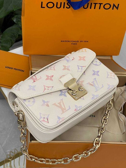 Сумочка Louis Vuitton Metis, Оригінал