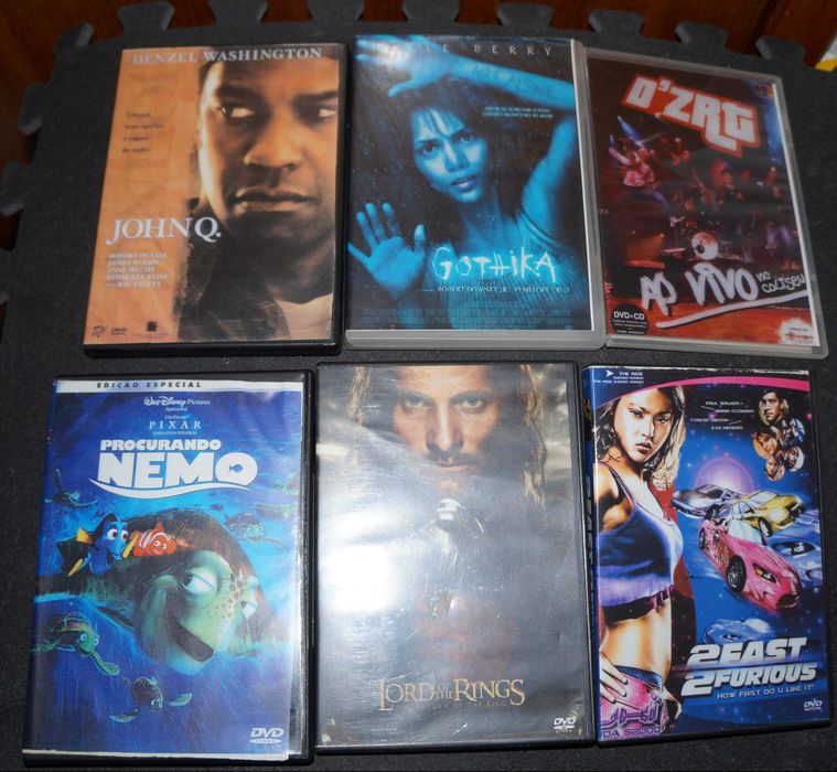 Ofereço  35 DVDs