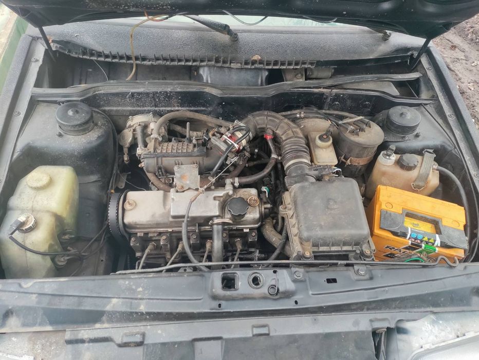 Автомобіль ваз 2114