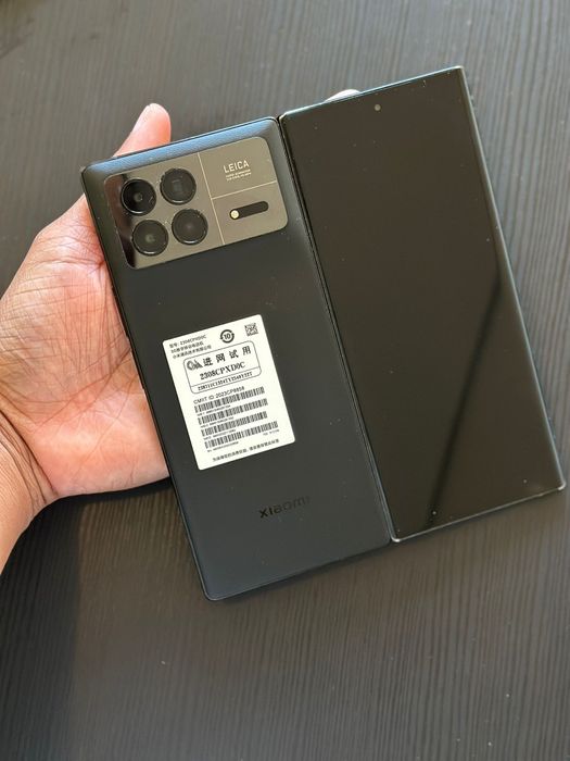 Xiaomi Mix Fold 3 (16GB RAM + 512GB ) - Como Novo