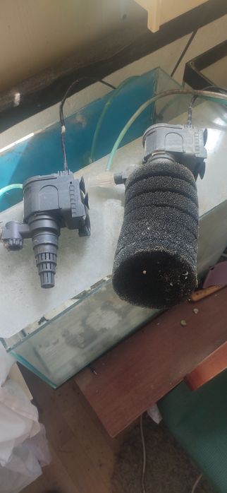 Продам две помпы