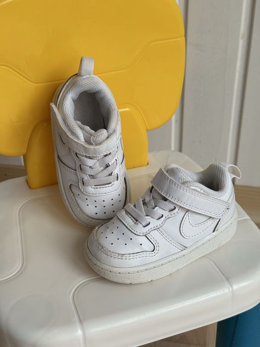 Кросівки Nike (розмір 21)