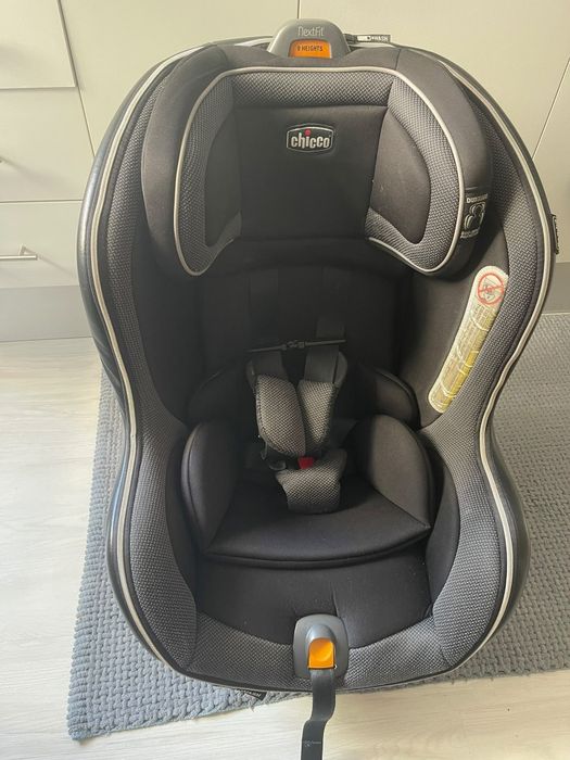 Cadeira Chicco auto com Isofix