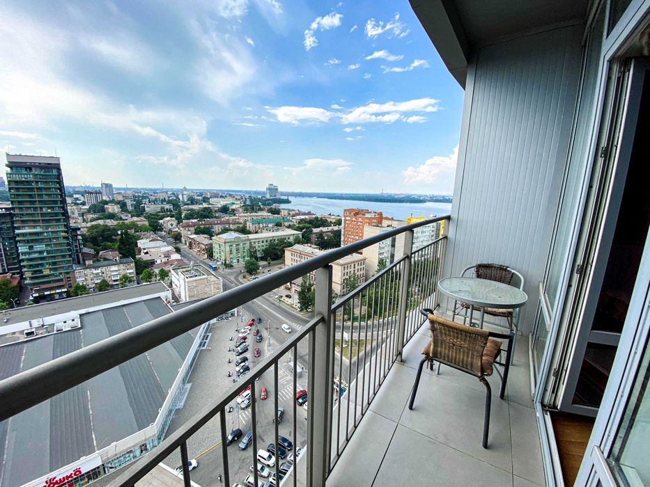 Стильные Апартаменты в Мост Сити (центр города)