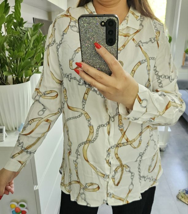 Biała bluzka koszula łańcuchy wiskoza Salko XL- XXL

Niewielka wada za