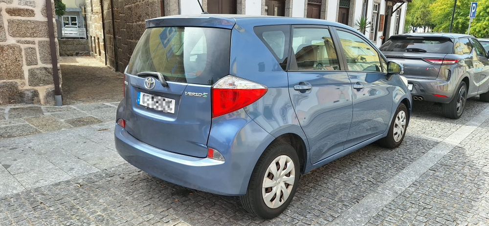 Toyota verso-s Full Extras Excelente estado