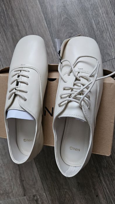 Туфлі зі шнурками Mango