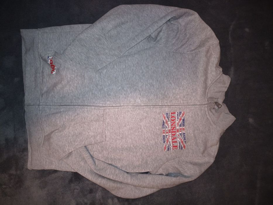 sweter lonsdale.