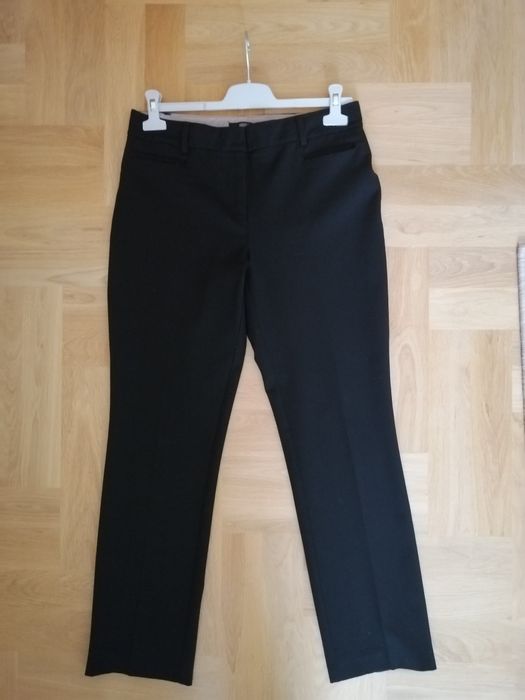 Eleganckie spodnie damskie w rozmiarze 38 M