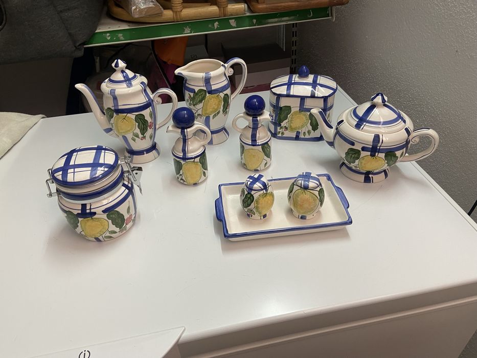 Conjunto de porcelana para a cozinha