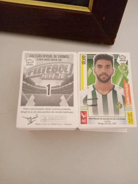 Vendo um lote 328 cromos da Liga Portuguesa (2020) sem repetidos.