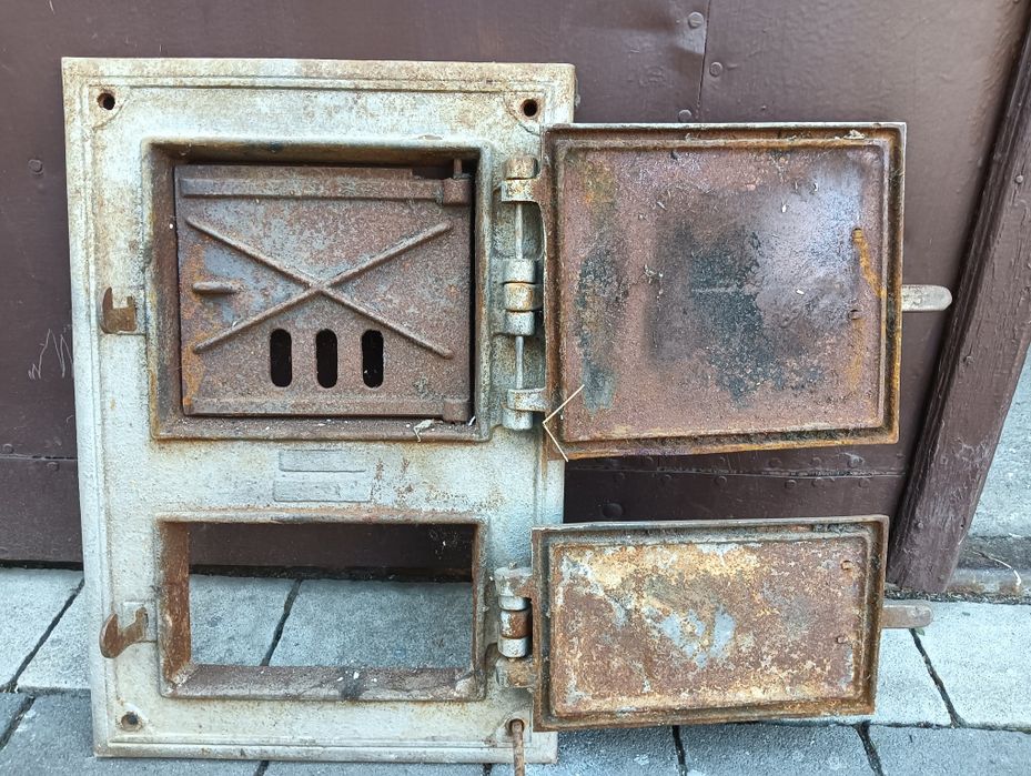 Drzwiczki do pieca kaflowego