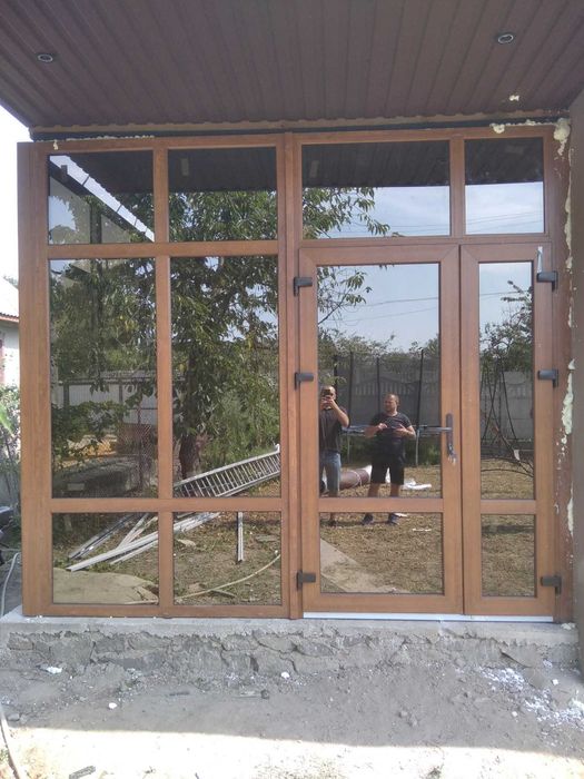 Купити панорамні вікна, двері Антрацит, вихід на терасу двери, окна