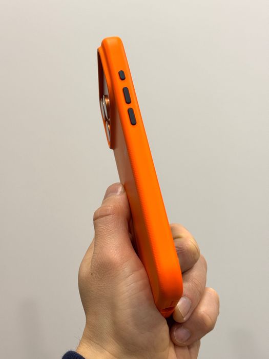 Чехол iPhone 17 Pro Max Beats Rugged Case Magsafe & Camera Control