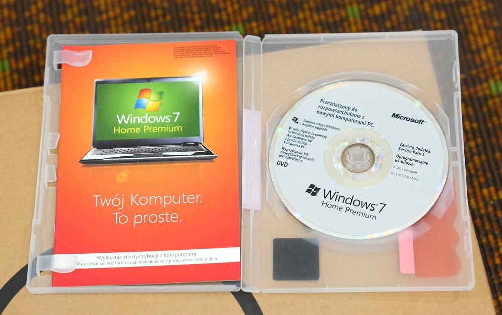 DELL Vostro 3750 Win7 17,3" i7-2670QM 2.20GHz 8GB S-ATA 750GB GT 525