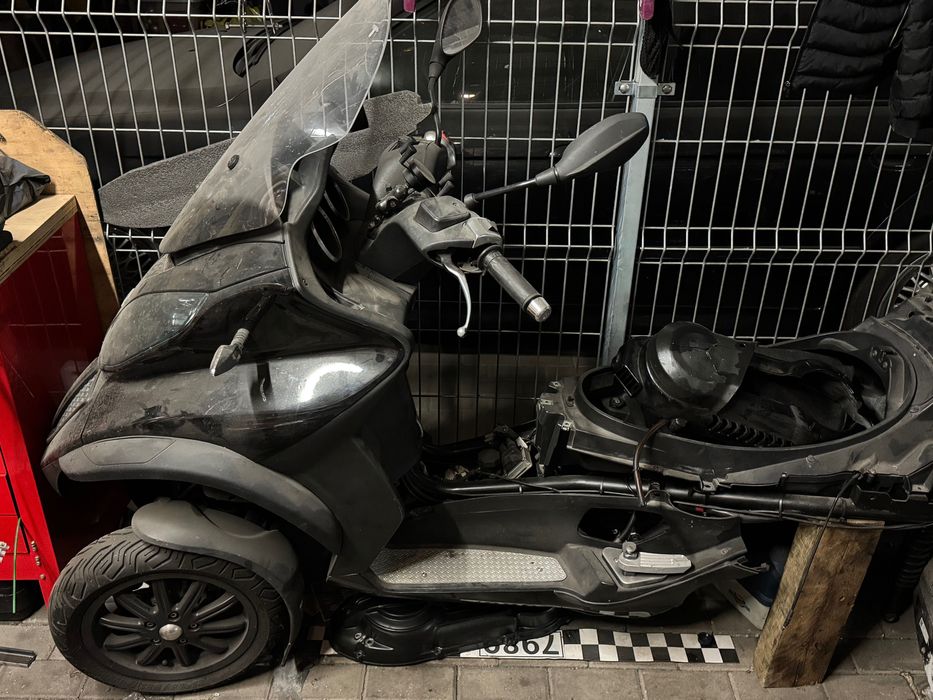 Piaggio MP3 500 L5E B uszkodzony Poznań Jeżyce •