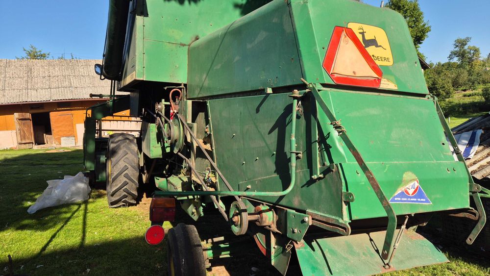 Kombajn zbożowy John Deere 930