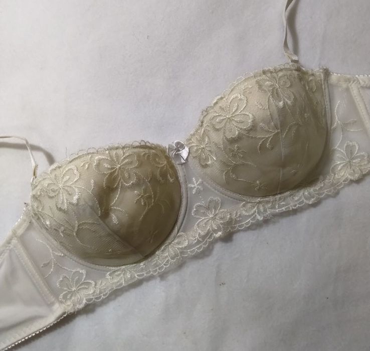 Бюстгвльтер жіночий