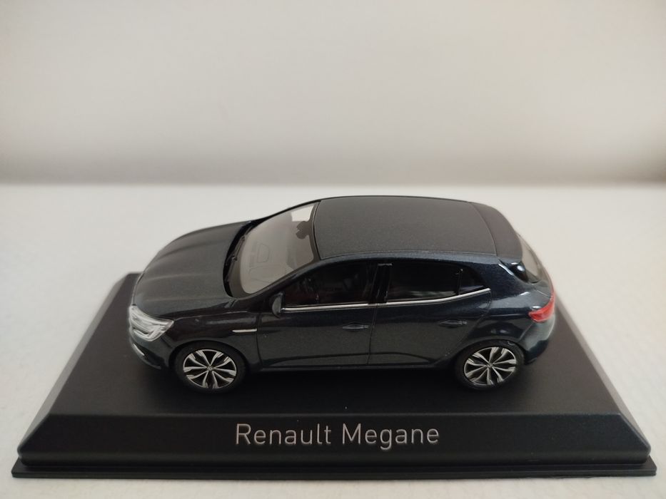 Miniatura Renault Mégane 1/43 Nova