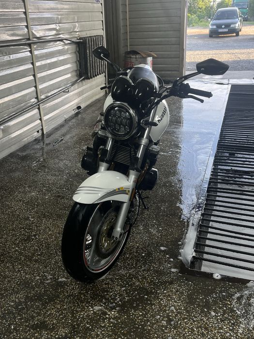 Продам кавасакі zr750f