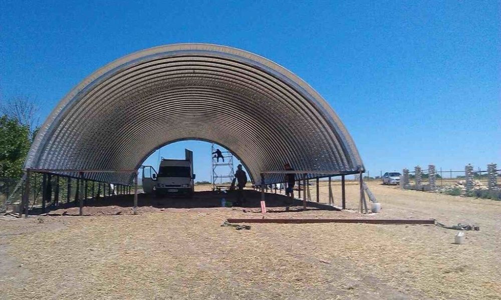 Зерносховища, ангари для зерна, склади, навіси