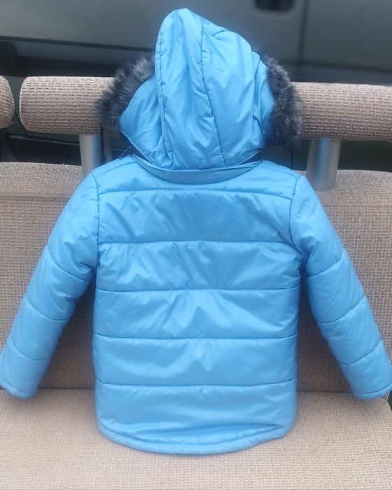 Утеплена курточка