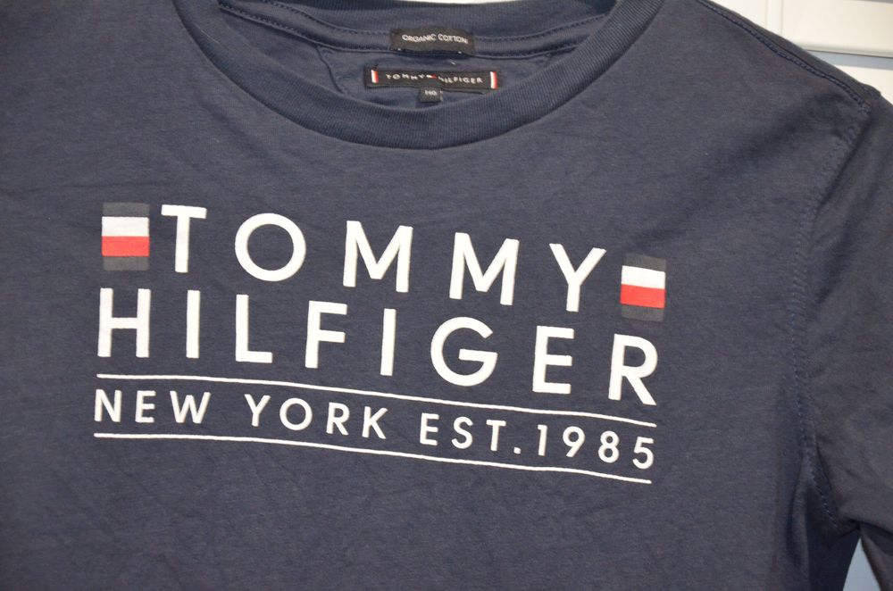 Tommy Hilfiger bluzka 10 LAT/140 cm granat