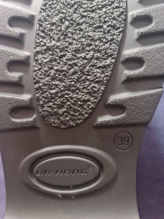 Sapatos em pele (marca espcializada) conforto novos 39