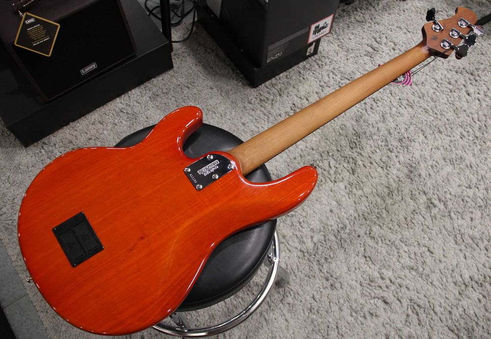 Gitara basowa Music Man StingRay 4 Translucent Orange - nowa / gwarancja
