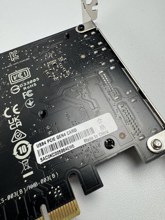 Карта розширення ASUS USB4 PCIe Gen4 (90MC0CE0-M0EAY0)