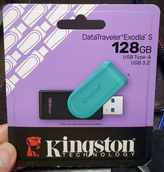 флешка kingston 128 usb datatraveler exodia S 128 ГБ