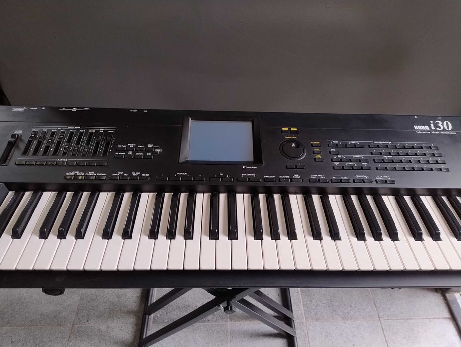 Keyboard / workstation / syntezator Korg i30 HD