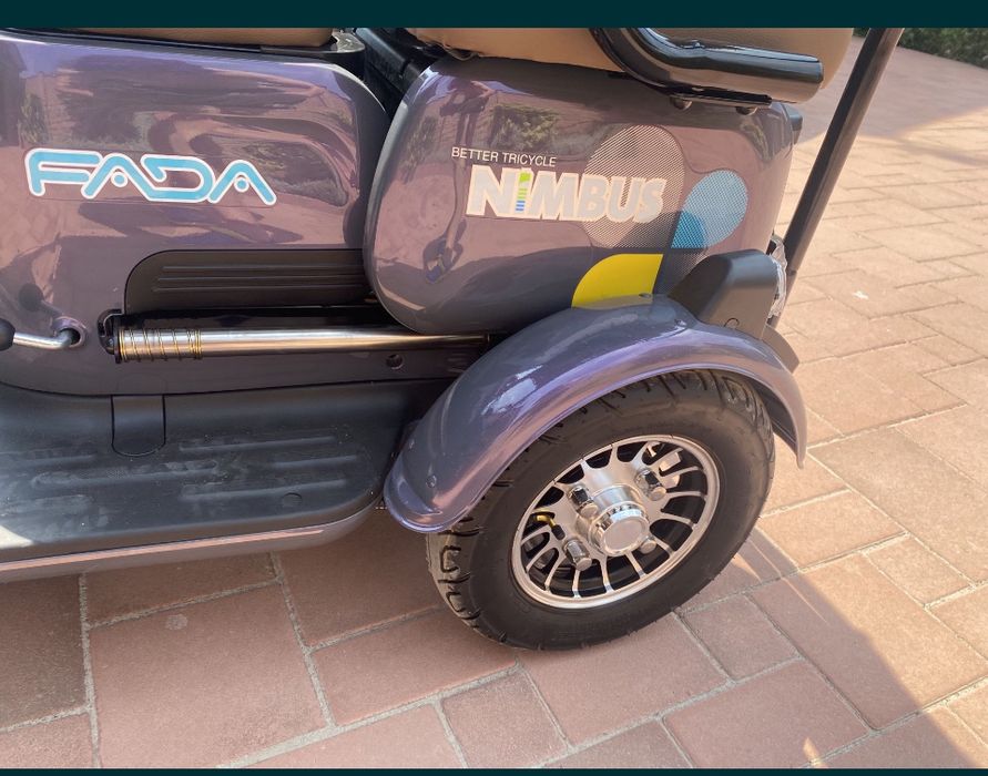 Трицикл BADA новий