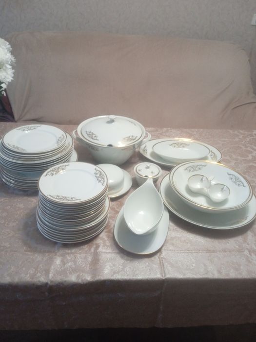 Столовый сервиз Morits Zdekauer,Чехия, 46 предметов