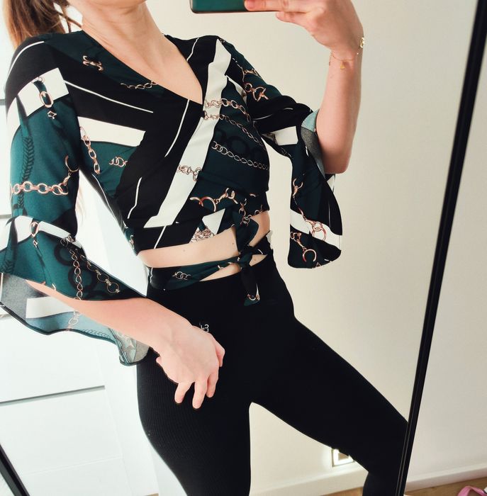 Top Crop wiązany Missguided