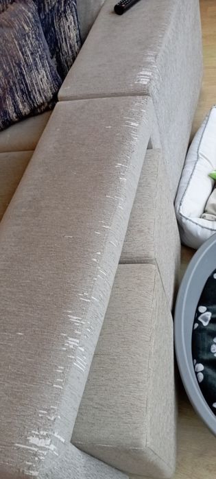 Sofá bege com chaise long