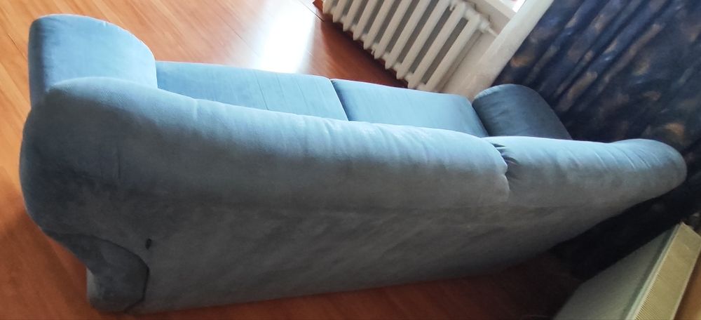 Продам розкладний диван та крісло