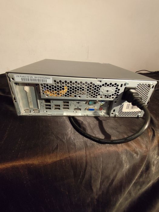 Lenovo retro PC Uszkodzony