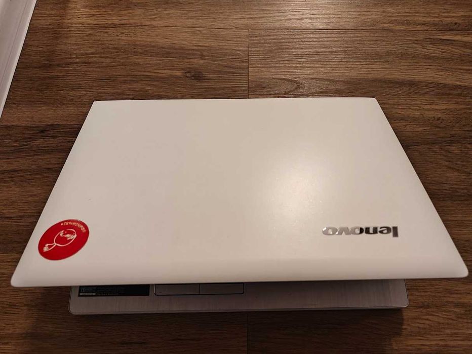Lenovo Z50-70 i3 / 8GB RAM / Windows 10